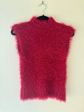 Vintage Y2K Fuzzy Sleeveless Top in Raspberry Pink